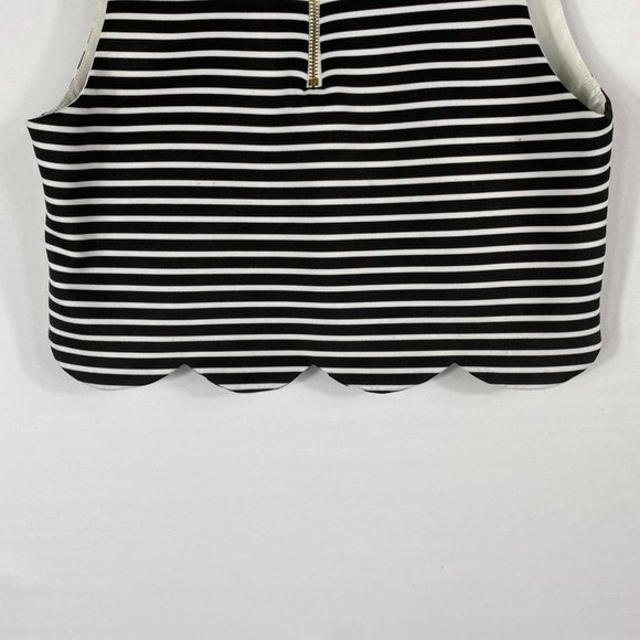 Necessary Objects Striped Scallop Crop Top Size M Black - Picture 8 of 10